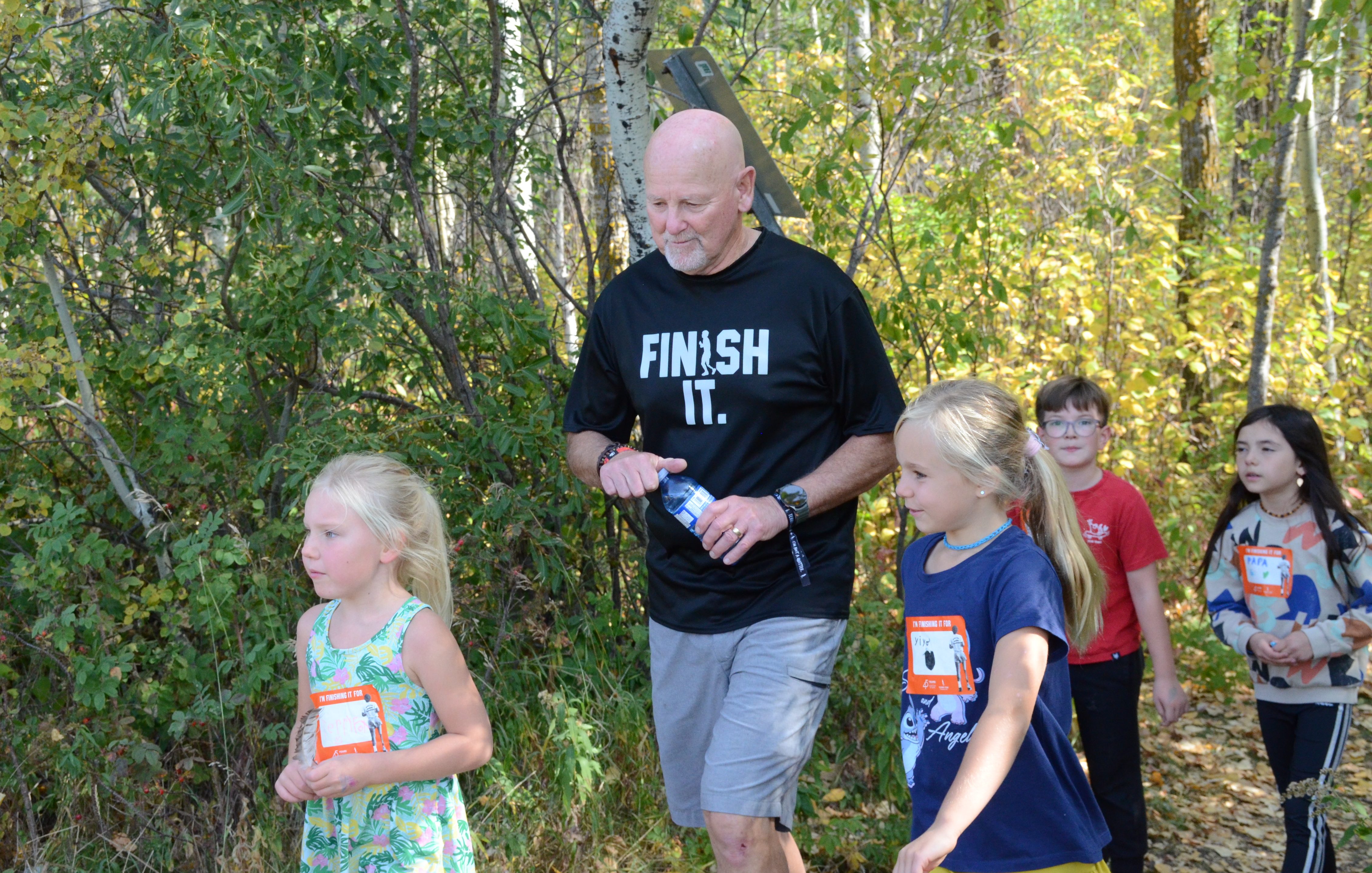 Fred Fox joins Fultonvale Elementary Junior High students on their Terry Fox Run. Photo supplied by EIPS.